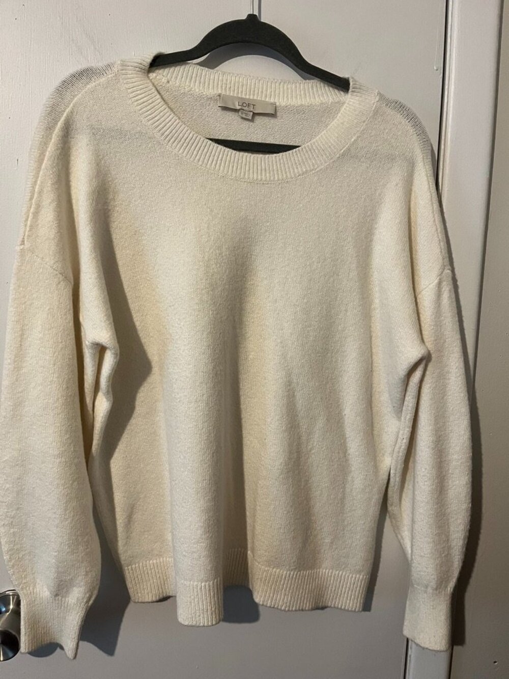 LOFT CREAM CREWNECK SWEATER SZ M